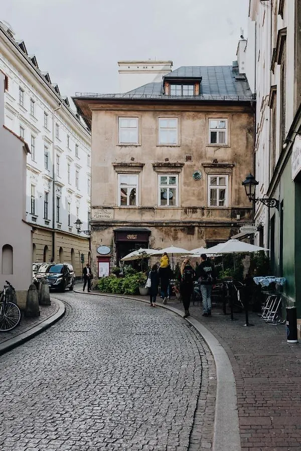 Too-Good Apartments Cracovia