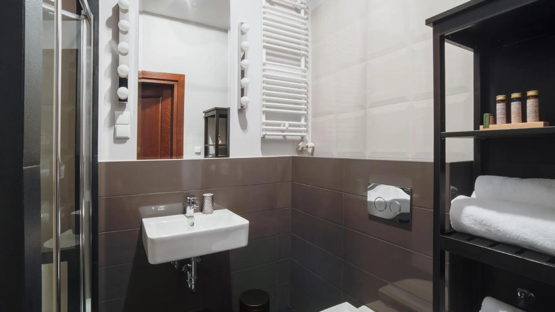 Too-Good Apartments Cracovia 4*,  Polonia