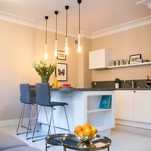 Apartment Rycerska - Stone Steps