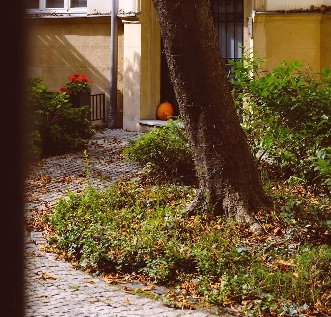 **** Aparthotel Too-Good Apartments Krakau Polen